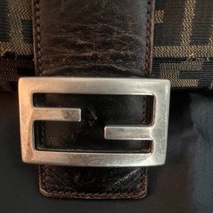 Fendi Zucca Mama baguette
Classic Zucca print